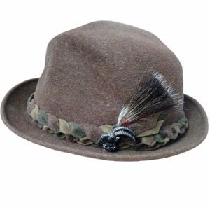 Vintage Dobbs hat in brown
